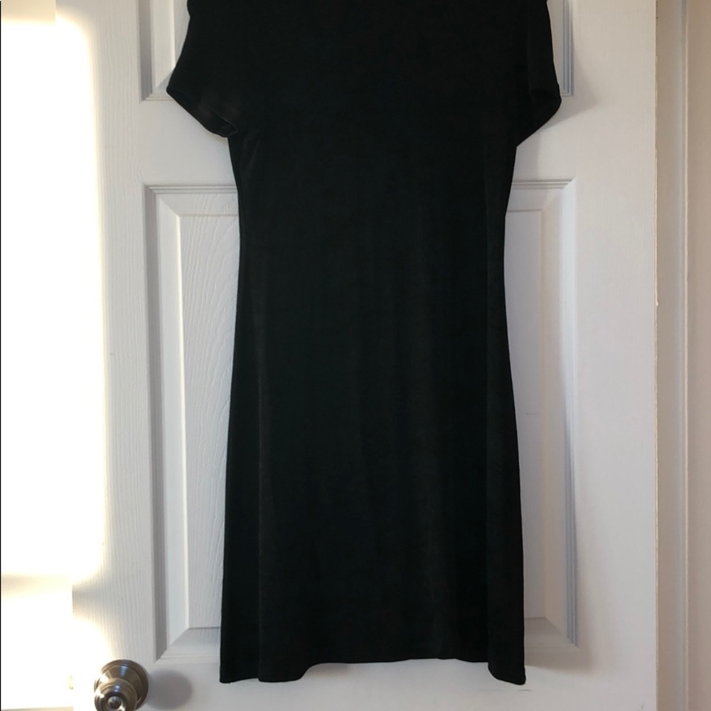 Black daily basic - Picture 3 of 3